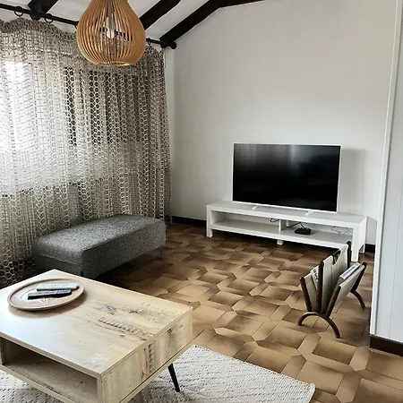 Au Theatre 公寓 科尔马